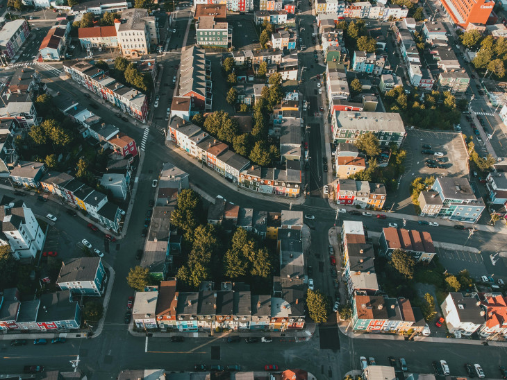 pexels_Erik Mclean